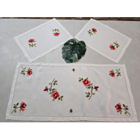 Set 3 centrini ricamati a mano su puro lino bellora ricamo punto pittura