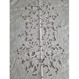 copy of Copriletto puro lino ricamato a mano intaglio e punto pieno in filo seta