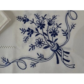 copy of Tovaglia ricamata a mano in misto lino 12 posti ricamo gran misura 185x360 cm