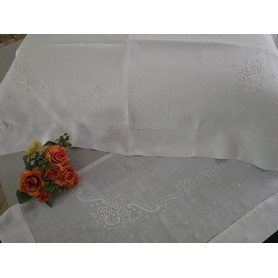 copy of lenzuolo ricamato con rifiniture a mano puro lino Bellora di altissima qualita'