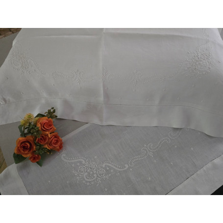 copy of lenzuolo ricamato con rifiniture a mano puro lino Bellora di altissima qualita'