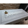 Tovaglia ricamata a mano in misto lino 12 posti 175x270 cm