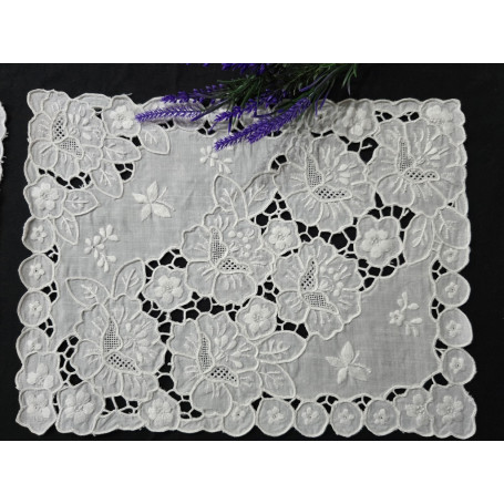 Spettacolare Set 5 centri intaglio puro lino Bellora ricamo a mano