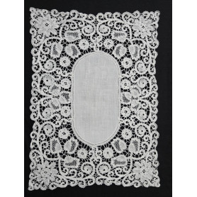 Tris centri puro lino con ricamo pizzo Cantù N1 centro 37x82cm N2 centri 29x41cm