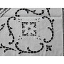 Elegante Centro Tavola ricamato a mano ricamo filet ed intaglio su puro lino 80x80 cm