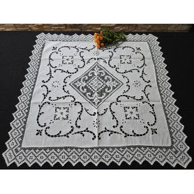 Elegante Centro Tavola ricamato a mano ricamo filet ed intaglio su puro lino 80x80 cm