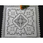 Elegante Centro Tavola ricamato a mano ricamo filet ed intaglio su puro lino 80x80 cm