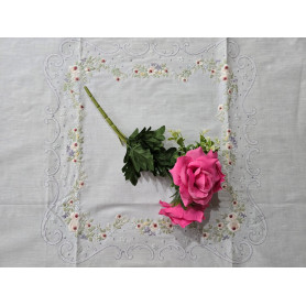 Centro Tavola ricamato a mano ricamo punto vapore roselin su misto lino 90x90 cm