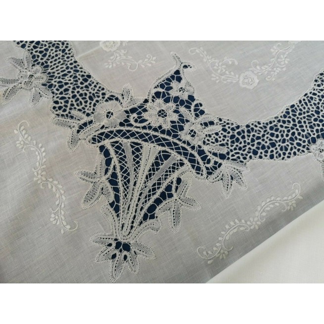 Nappe Rectangulaire En Pur Lin Bellora – Broderie Main Cantu – 12 Pers – 24 Serviettes – Blanc – Italie
