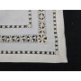 Set 3 centrini ricamati a mano in misto lino / cotone con ricamo Gigliuccio
