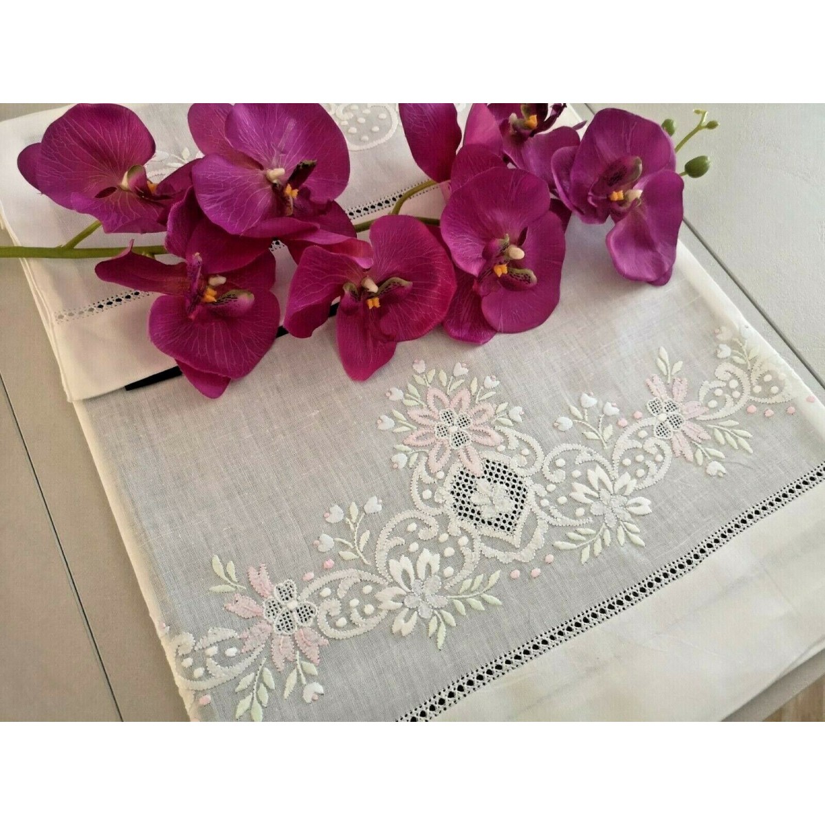 Set Carpino Di 3 Pannelli Murali Imbottiti Rivestiti In Tessuto Grigio Chiaro 60x30 Cm Neu Haus 97285058