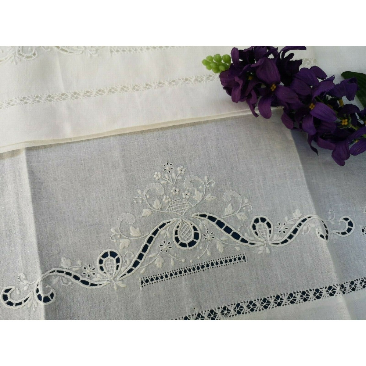 Ricami Abiti Alta Moda Abito Corto Con Ricamo Inglese Bianco