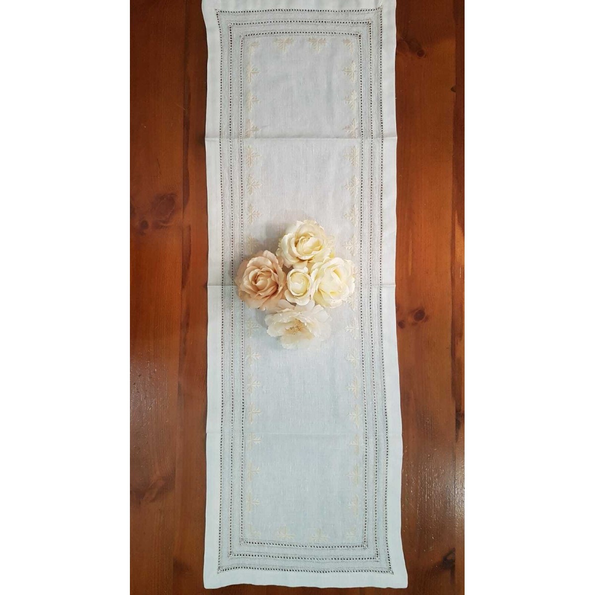 Runner Da Tavola In Pizzo Ricamato | 40x90 Cm | Colore Bianco E Oro | Per Matrimoni, Feste E Decorazione Casa | Lavabile In Lavatrice
