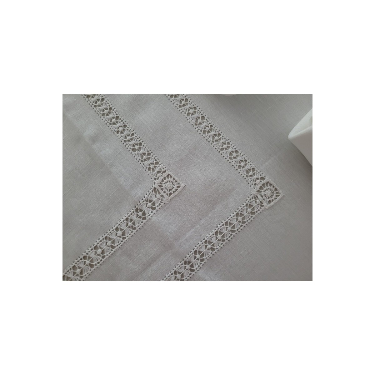Set 2 tovagliette americane in lino antimacchia con ricamo cuore