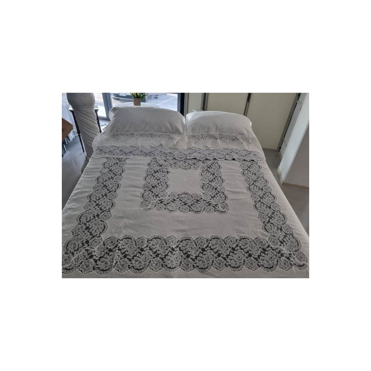 Couvre-lit Matrimonial Fait Main – Toile D'Hollande Et Fil Blanc – Neuf